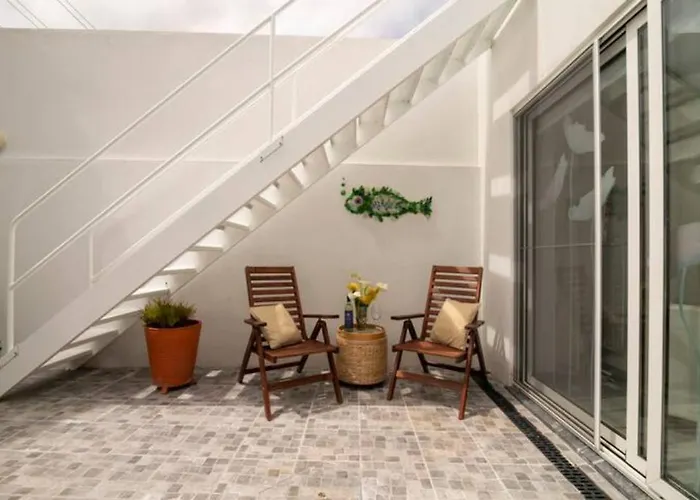 Casa Amarela Al 3030 *