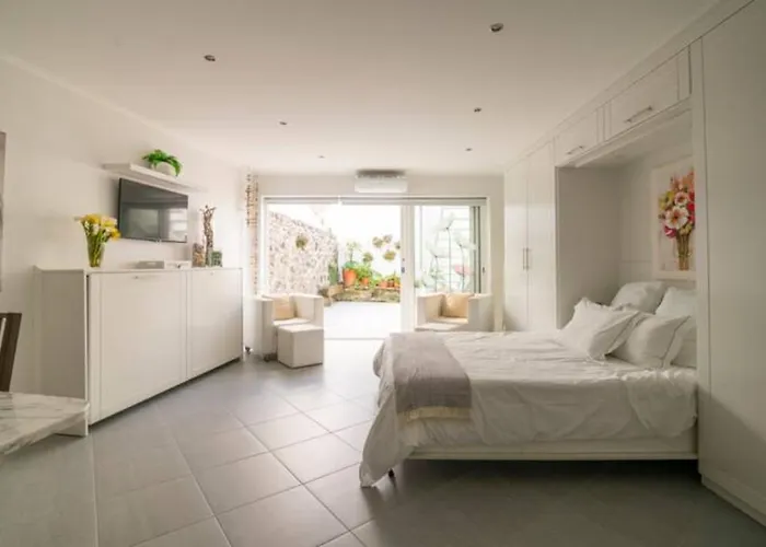 Casa Amarela Al 3030 Horta (Azores)