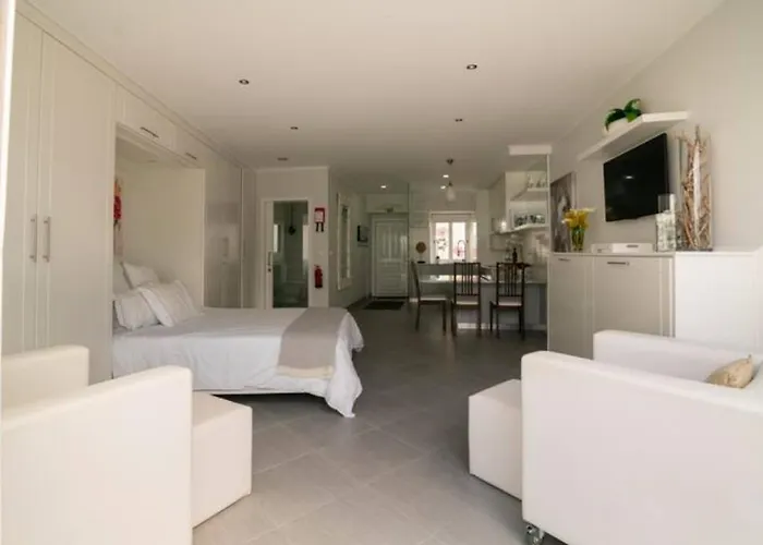 Casa Amarela Al 3030 *