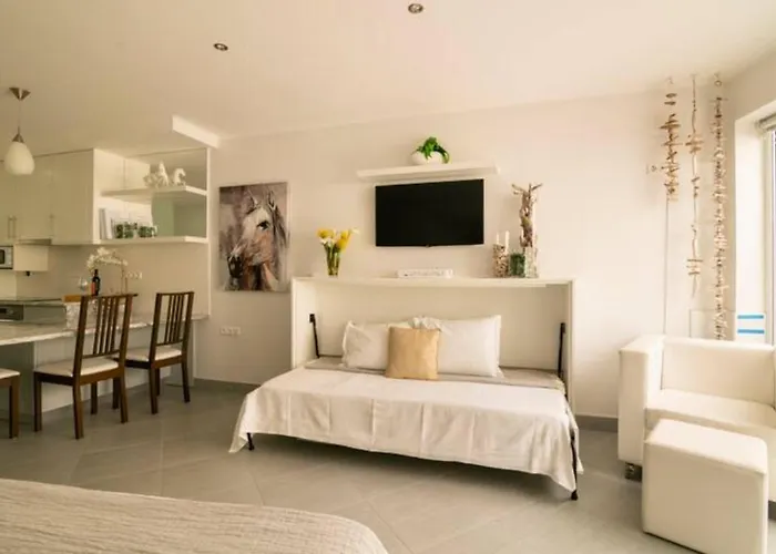 Casa Amarela Al 3030 *